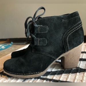 Clarks black suede booties 8